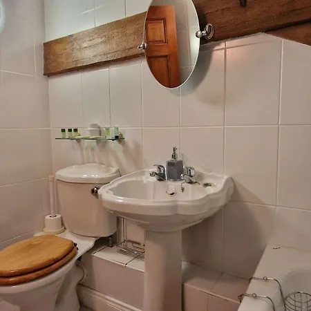 Holiday home Poppythorn At Lovelady Shield With Hot Tub