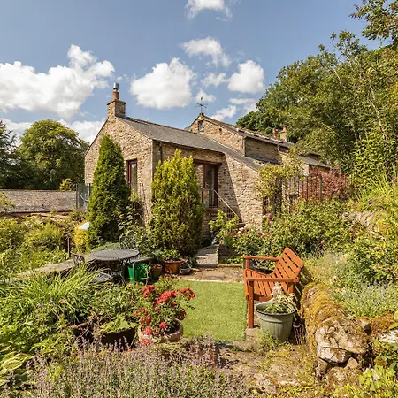 Poppythorn At Lovelady Shield With Hot Tub Holiday home Alston